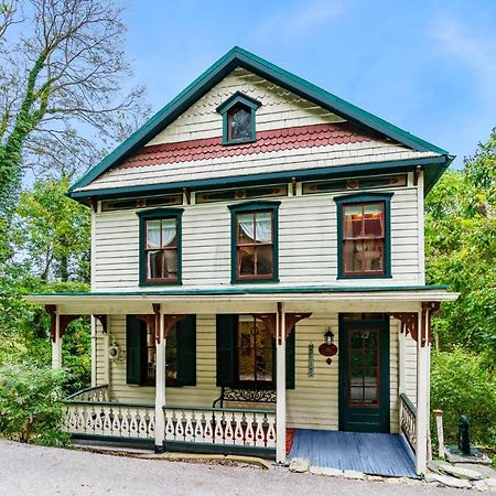 Enchanting Cottage, Walk To Downtown ハーパーズ・フェリー エクステリア 写真