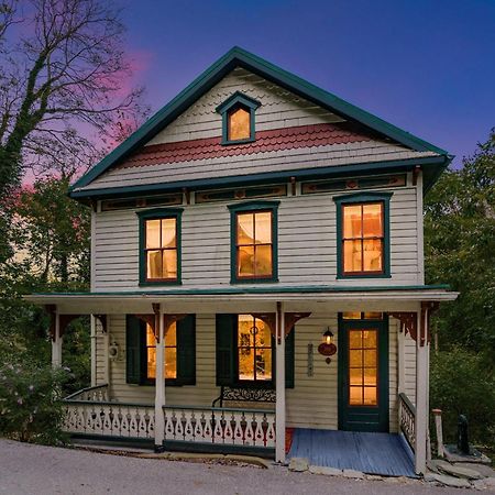 Enchanting Cottage, Walk To Downtown ハーパーズ・フェリー エクステリア 写真