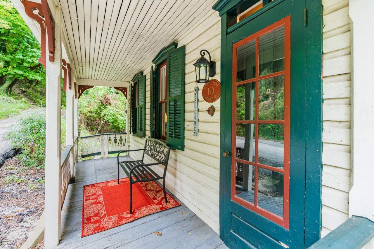Enchanting Cottage, Walk To Downtown ハーパーズ・フェリー エクステリア 写真